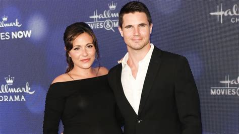 Italia Ricci and Husband Robbie Amell Share How Theyre